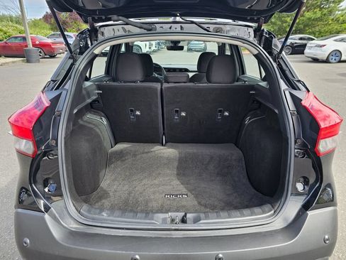 Used 2020 Nissan Kicks SV w/ Exterior Package FWD image 18