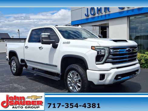Used 2024 Chevrolet Silverado 3500 High Country w/ High Country Premium Package AWD/4WD image 1