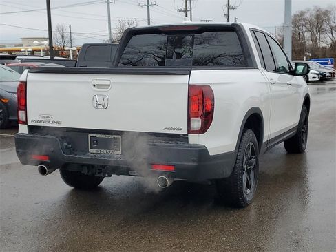 Used 2023 Honda Ridgeline Black Edition image 3