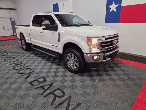 Used 2022 Ford F250 Lariat w/ Chrome Package image 23