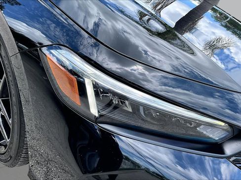 Used 2023 Honda Civic Sport image 28