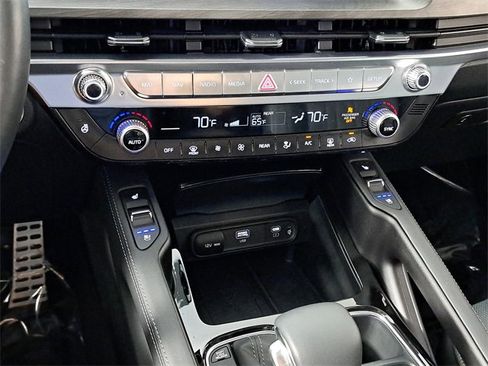 Used 2025 Kia Telluride SX Prestige X-Line image 32