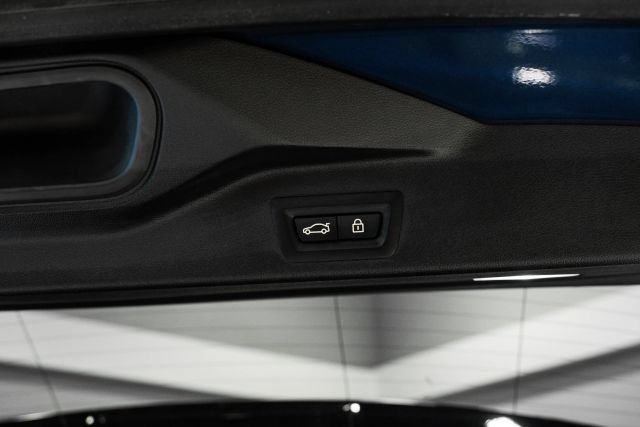 Used 2022 BMW X5 sDrive40i w/ M Sport Package RWD image 49