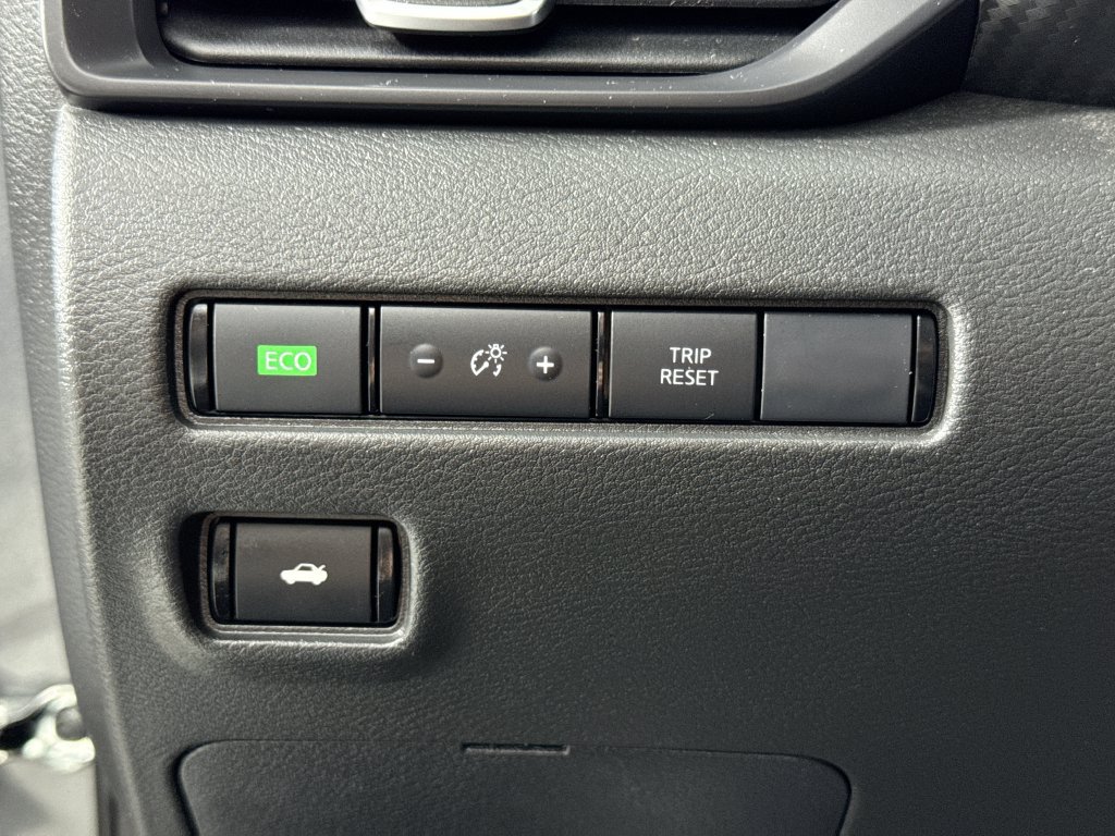 Used 2025 Nissan Sentra S FWD image 19