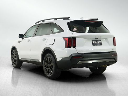 Used 2023 Kia Sorento S AWD/4WD image 4