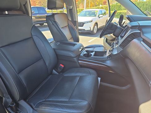 Used 2019 GMC Yukon SLT image 10