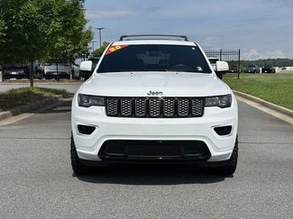 Used 2020 Jeep Grand Cherokee Altitude RWD video 2