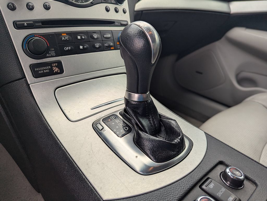 Used 2009 INFINITI G37 x Sedan w/ Premium Pkg AWD/4WD image 14