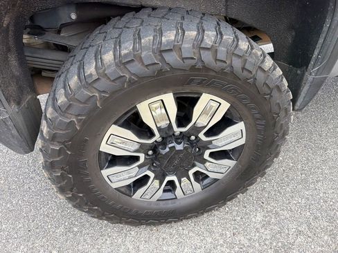 Used 2024 GMC Sierra 2500 Denali w/ Denali Reserve Package AWD/4WD image 10