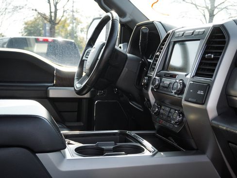 Used 2019 Ford F250 Lariat w/ Lariat Ultimate Package image 35