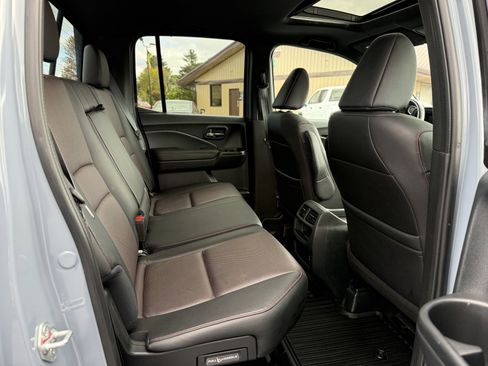 Used 2023 Honda Ridgeline Black Edition image 12