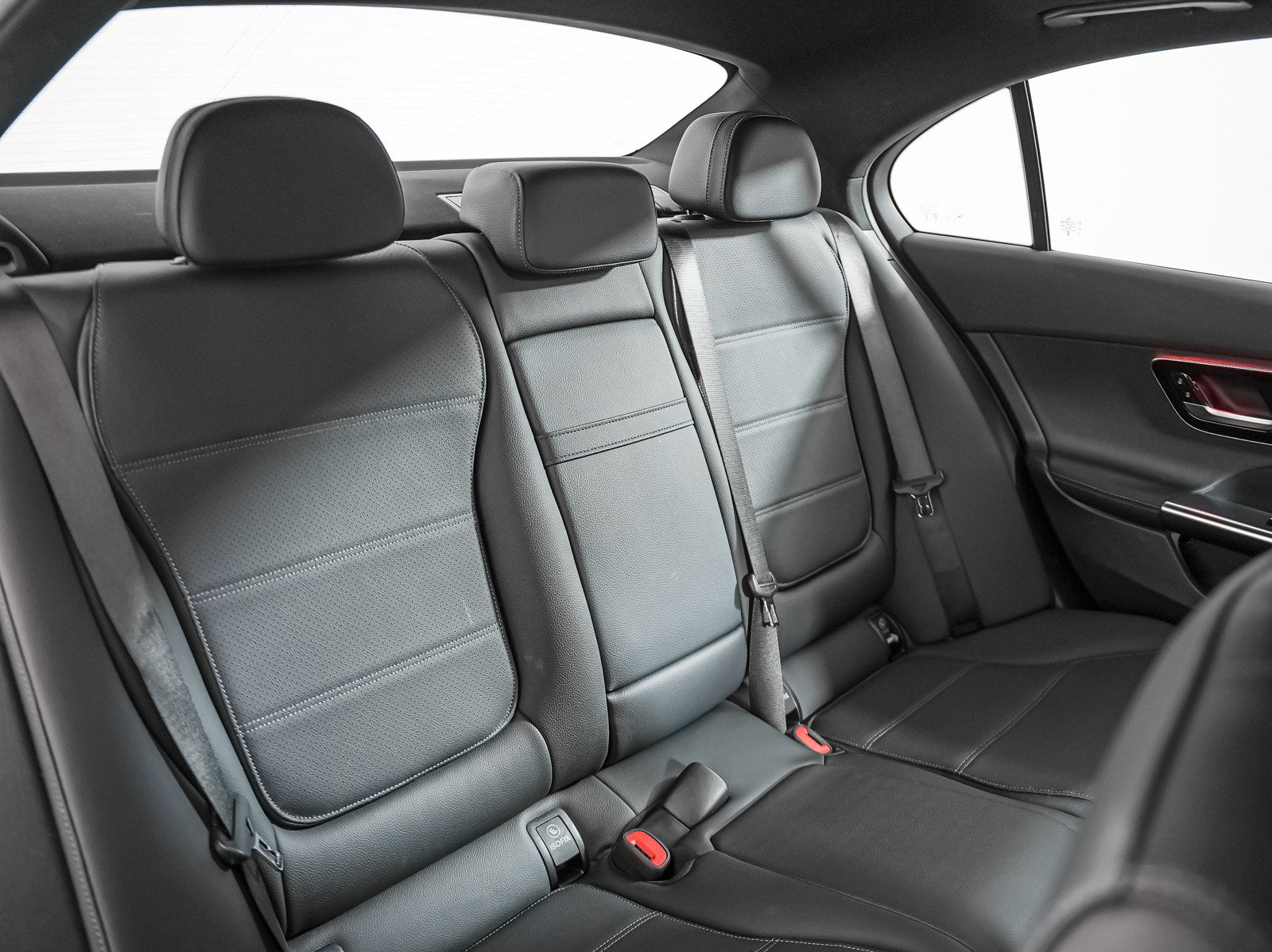 Certified 2024 Mercedes-Benz C 300 Sedan image 11