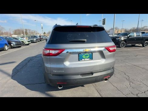 Certified 2020 Chevrolet Traverse LT image 7