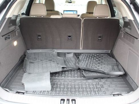 Used 2023 Lincoln Nautilus Reserve image 5