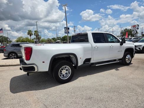 Certified 2025 Chevrolet Silverado 3500 LT w/ Safety Package AWD/4WD image 15