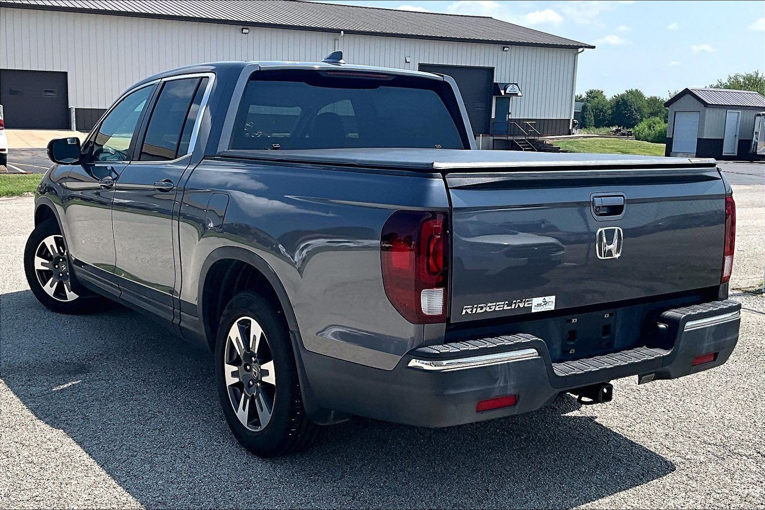 Used 2017 Honda Ridgeline RTL-T image 6