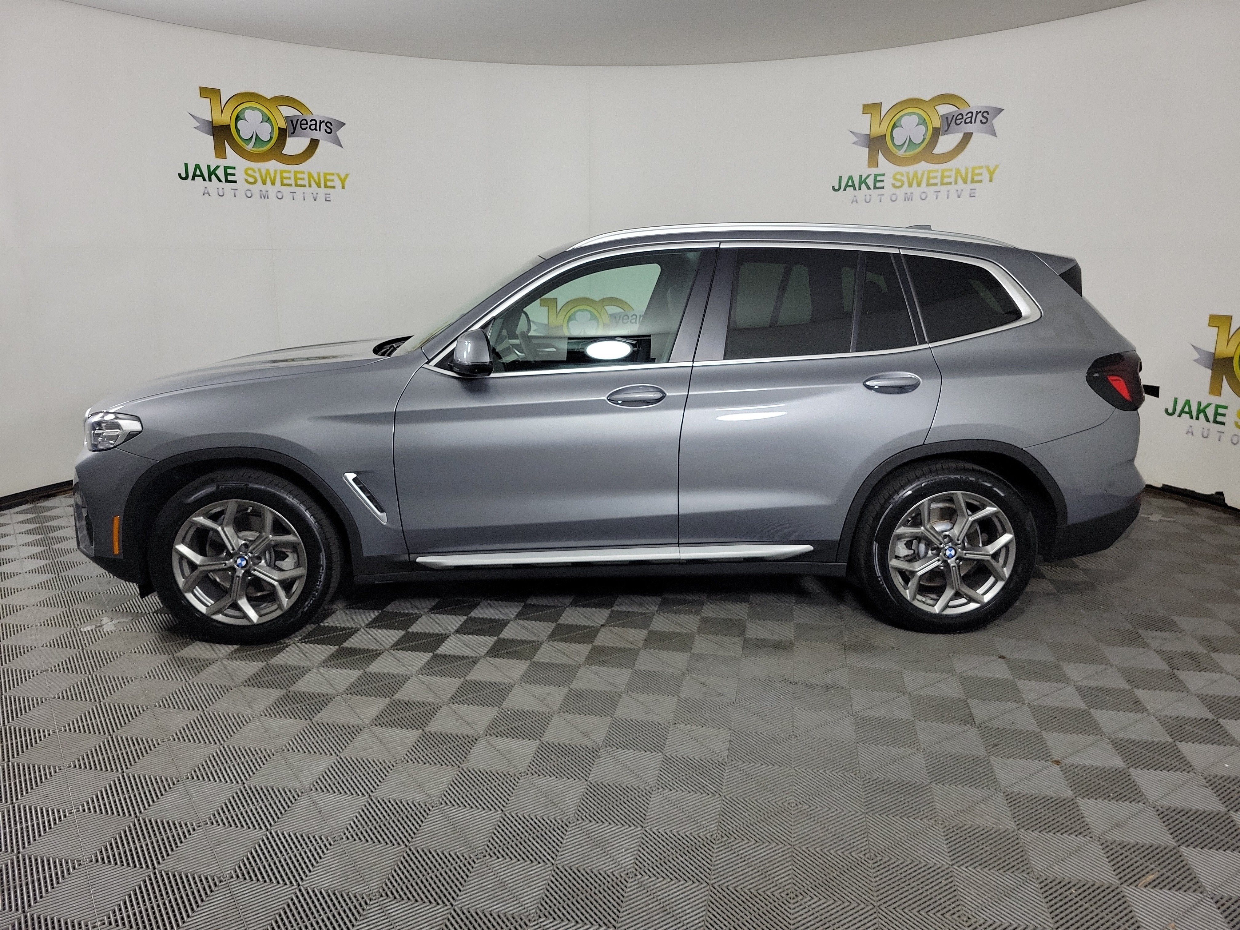 Certified 2024 BMW X3 xDrive30i w/ Premium Package AWD/4WD image 4