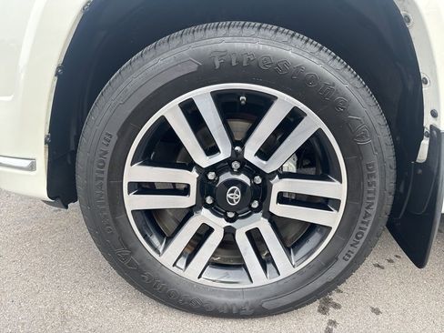 Used 2017 Toyota 4Runner Limited image 29