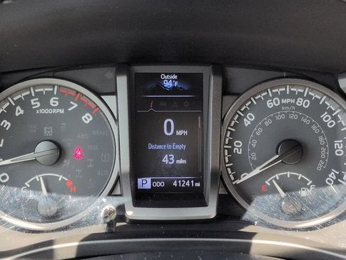 Used 2020 Toyota Tacoma TRD Sport RWD image 25