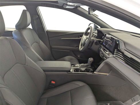 Certified 2025 Toyota Camry XSE FWD image 31