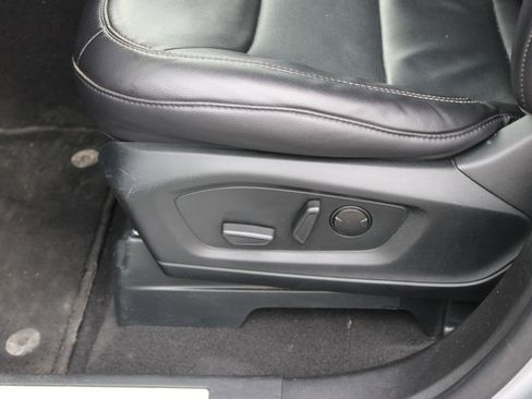 Used 2023 Ford Explorer Limited AWD/4WD image 23
