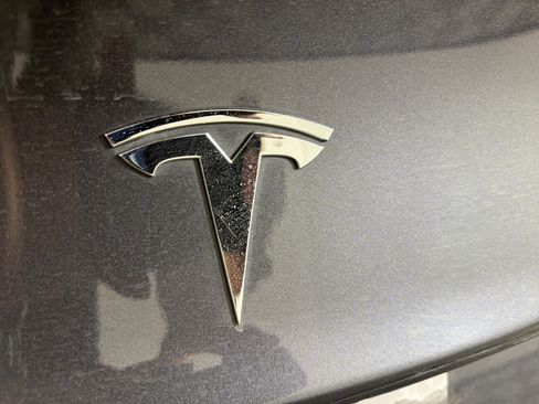 Used 2023 Tesla Model 3 Performance image 22