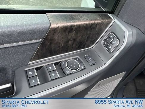 Used 2024 Ford F350 Lariat w/ Lariat Ultimate Package AWD/4WD image 16