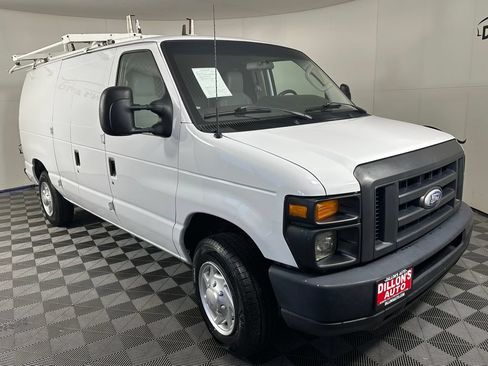 Used 2014 Ford E-150 and Econoline 150 RWD image 9