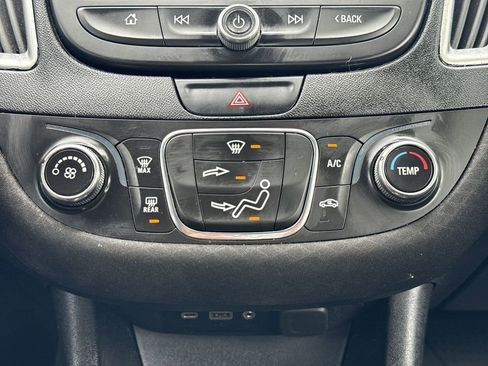 Used 2019 Chevrolet Malibu LS w/ LPO, Convenience Package 1 image 16