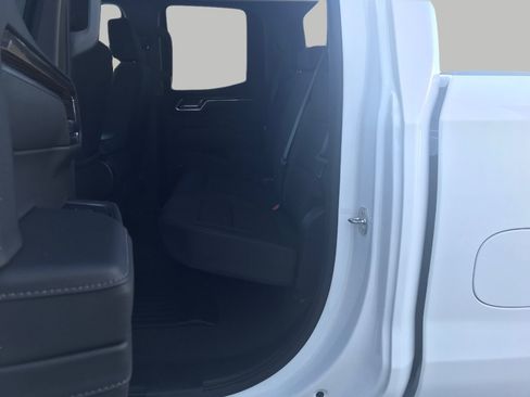 Used 2024 GMC Sierra 1500 Elevation image 26