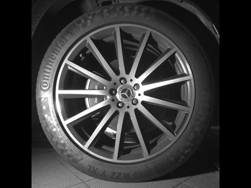 Used 2024 Mercedes-Benz GLS 580 4MATIC image 10