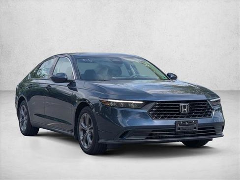 Used 2024 Honda Accord EX image 3