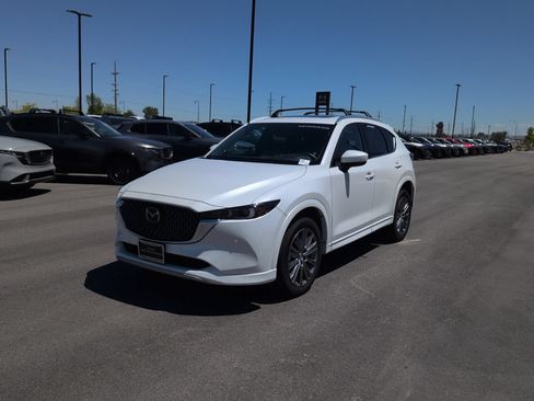 Certified 2025 MAZDA CX-5 Signature AWD/4WD image 3