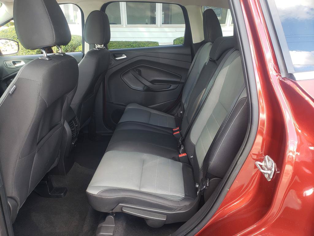 Used 2016 Ford Escape SE FWD image 10