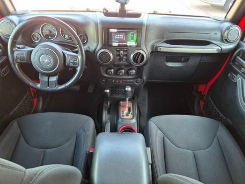 Used 2018 Jeep Wrangler Unlimited Sport S AWD/4WD image 16