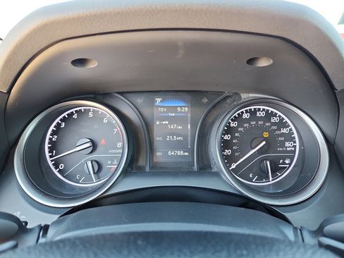 Used 2023 Toyota Camry SE FWD image 17