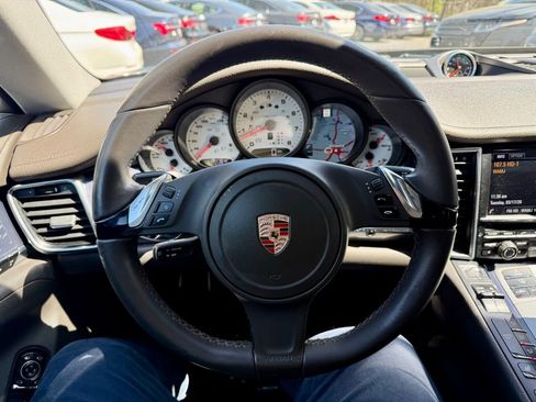 Used 2014 Porsche Panamera image 22