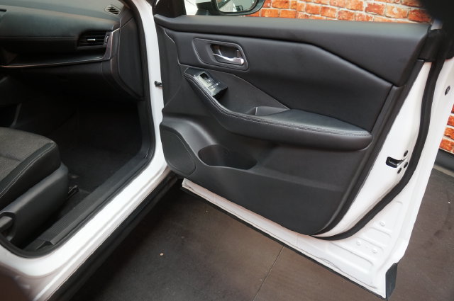 Certified 2025 Nissan Rogue SV AWD/4WD image 51