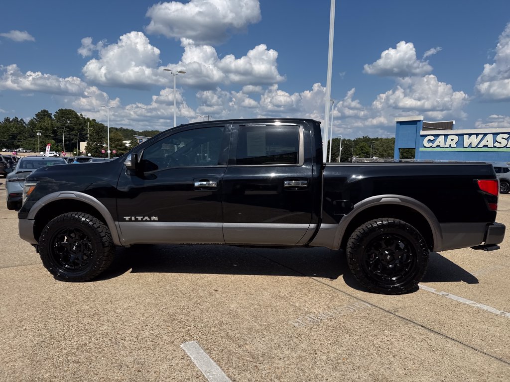 Used 2021 Nissan Titan Platinum Reserve w/ Moonroof Package AWD/4WD image 22