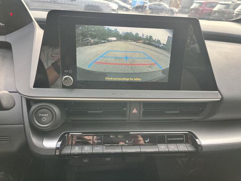 Used 2024 Toyota Prius LE FWD image 20