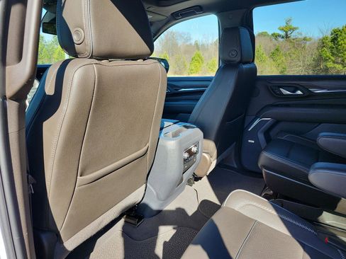 Certified 2024 GMC Yukon Denali image 13