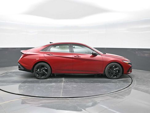 New 2026 Hyundai Elantra SEL Sport Premium image 9