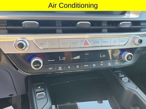 Used 2023 Kia Telluride S w/ S Sunroof Package AWD/4WD image 16