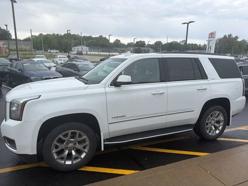 Used 2016 GMC Yukon SLT w/ Open Road Package AWD/4WD image 2
