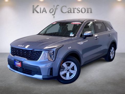 Certified 2024 Kia Sorento LX FWD image 1