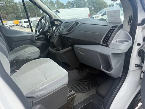 Used 2016 Ford Transit 350 XL image 3