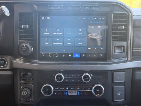 Used 2023 Ford F350 Platinum w/ Tremor Off-Road Package AWD/4WD image 20