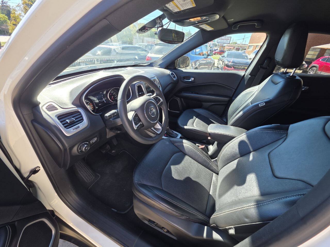 Used 2021 Jeep Compass Latitude AWD/4WD image 11