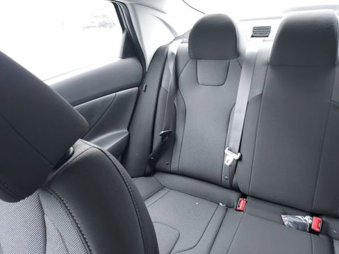 New 2026 Hyundai Elantra SE FWD image 12