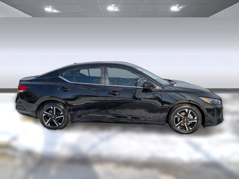 Used 2024 Nissan Sentra SV image 8